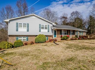 1107 Brentwood Dr, Etowah, TN 37331