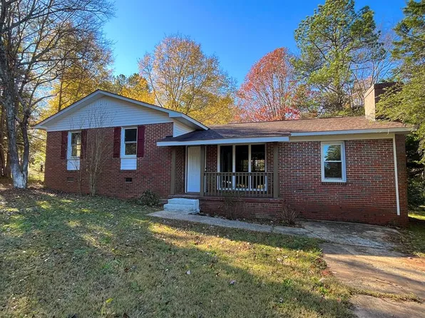 104 Quince St, Greenwood, SC 29646