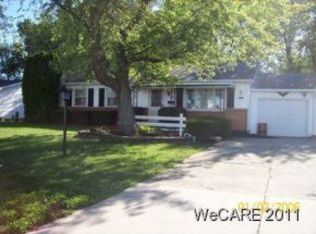 624 Columbia Dr, Lima, OH 45805