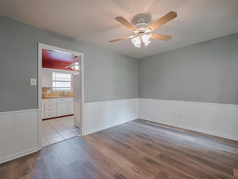 2762 Foliage Green Dr — Photo 12