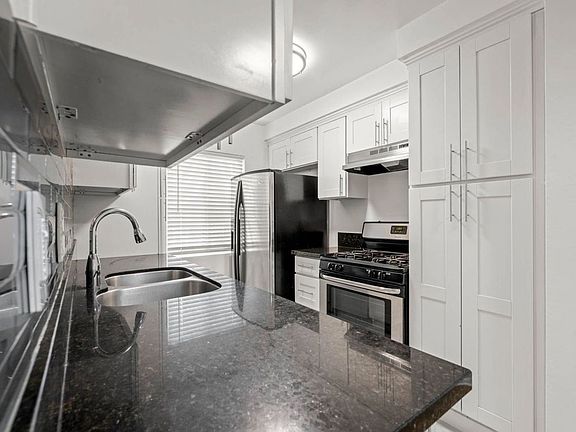 2nd image of 607 N Flores St APT 2