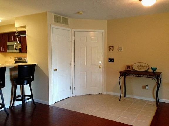 3rd image of 1460 Taramore Dr #11-102