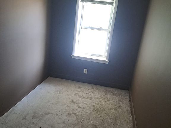 5th image of 847 N Spruce St