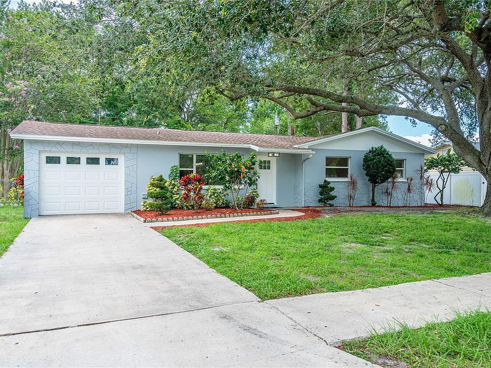 1st image of 1413A Calamondin Ln W