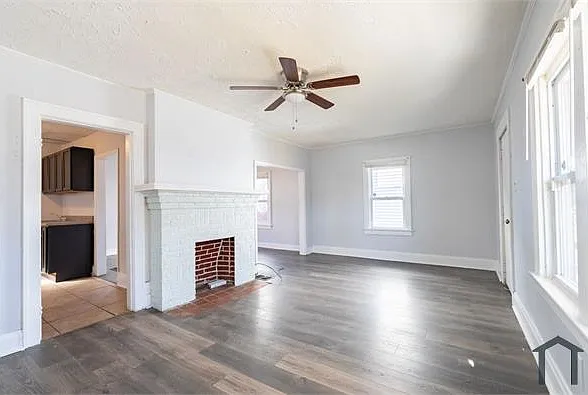 359 Clarendon Ave