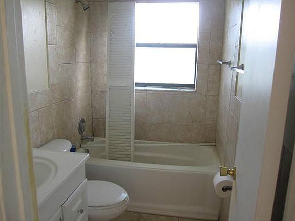 3rd image of 11028 Royal Palm Blvd #7-4