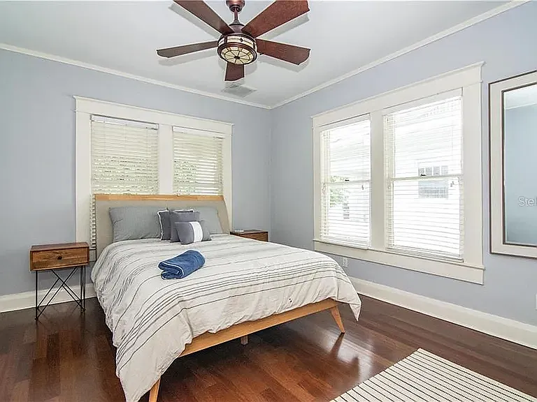 2117 Watrous Ave — Photo 13