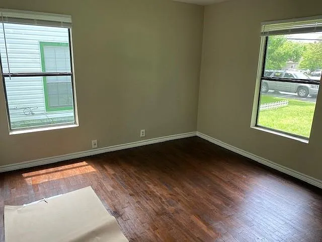 1403 N Broughton St — Photo 5