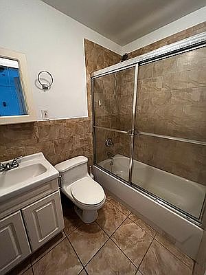 4th image of 2025 1st Ave APT 2R
