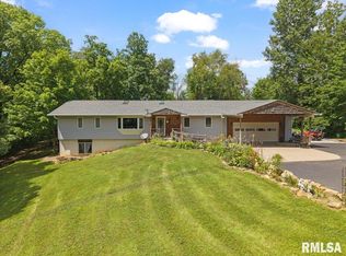 8918 140th St W, Taylor Ridge, IL 61284