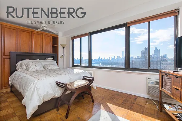 Rented by R New York | media 14