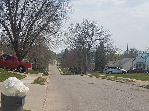 5th image of 6214 S 41st St