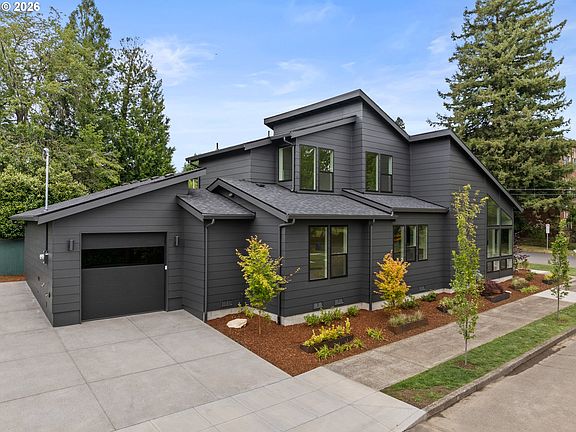 2nd image of 4011 NE 17th Ave