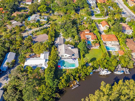 4th image of 202 SE Atlantic Dr