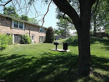1025 Smetana Rd #2 — Photo 30