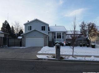 978 E Sandcrest Dr, Sandy, UT 84094