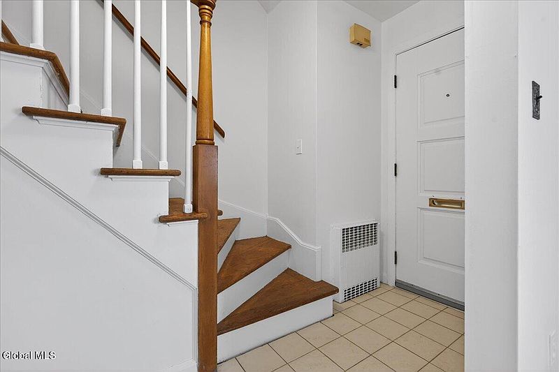 4th image of 21 Hopewell Street