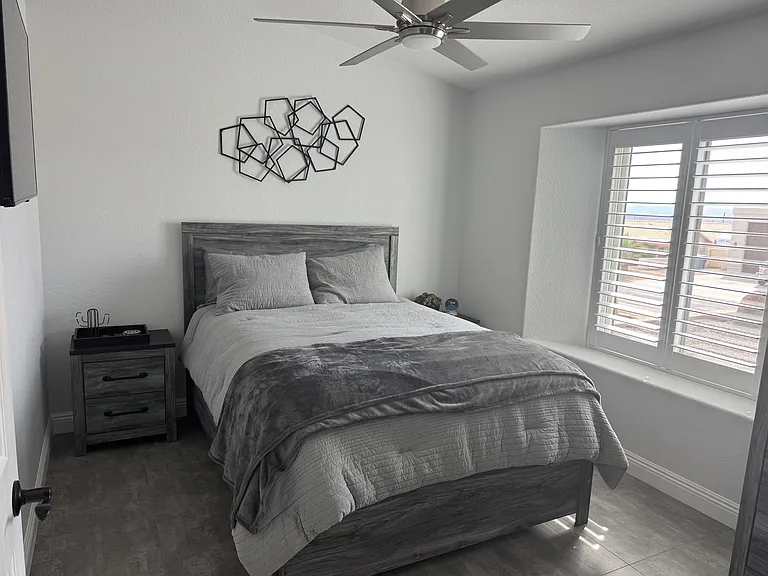 3232 Sheik Dr — Photo 5