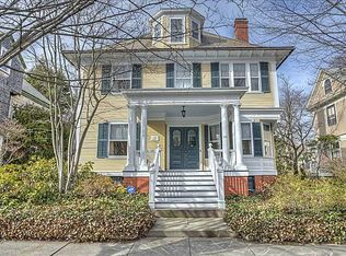 90 Keene St, Providence, RI 02906