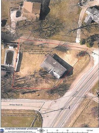 2nd image of 12480 N Fenton Rd
