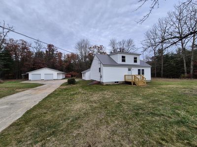 4275 E 8th St, White Cloud, MI, 49349