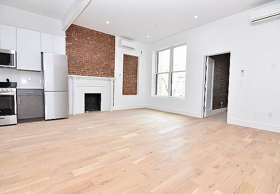 4th image of 131 W 119th St #7