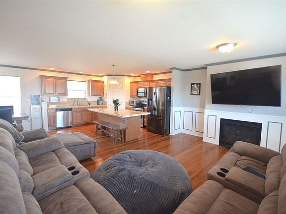 2nd image of 1845 Nova Ln