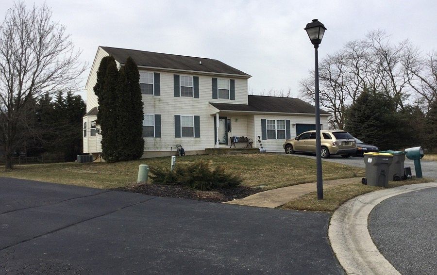 2nd image of 8 Walden Pl