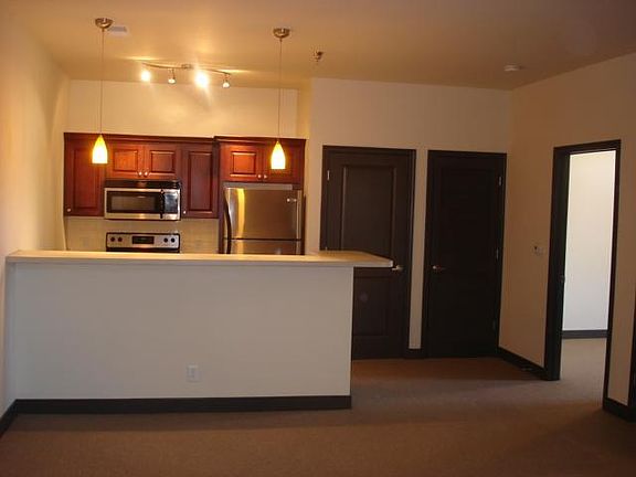 4th image of 1014 Hull St APT 207