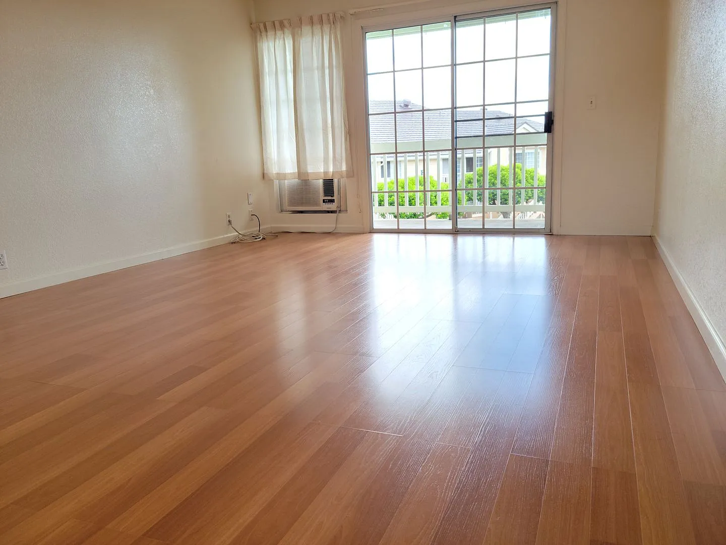 Villages at Waipio 2nd floor unit — Photo 2