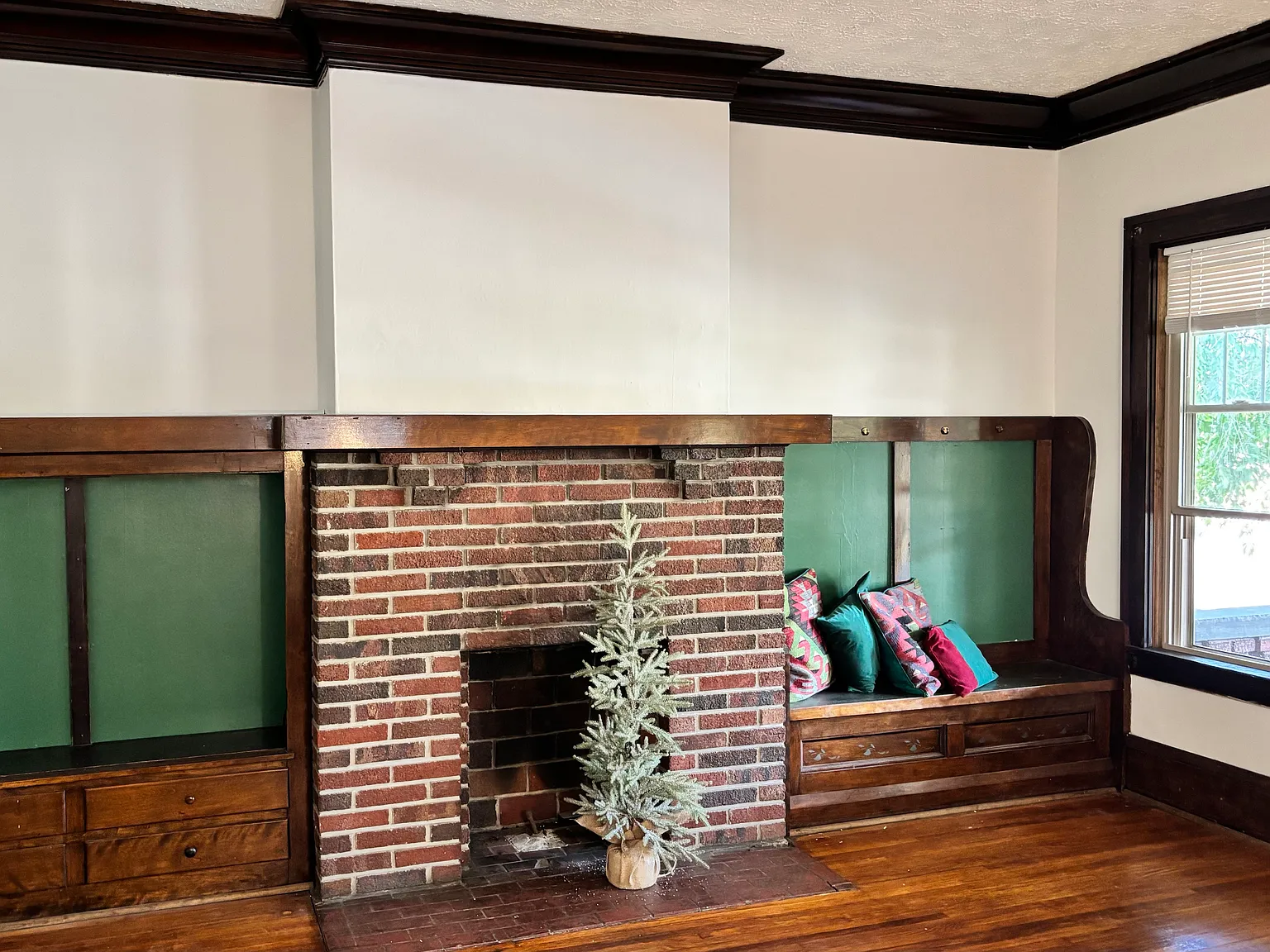 9423 Clifton Blvd — Photo 3