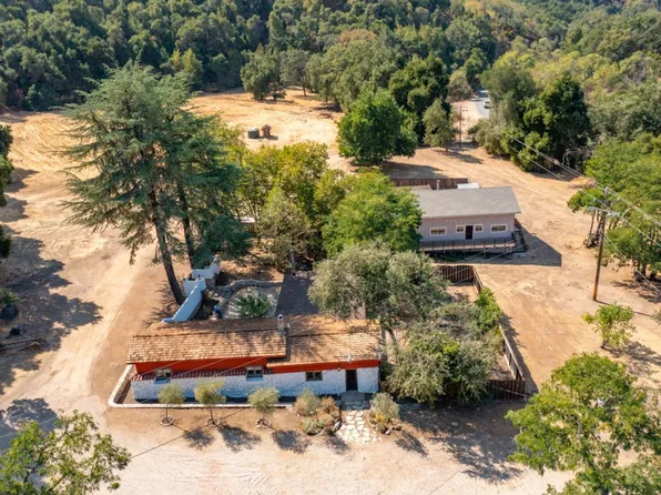 20500 Cachagua Rd, Carmel Valley, CA 93924