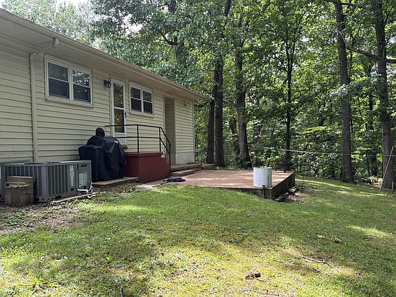 4th image of 108 Ridgecrest Cir