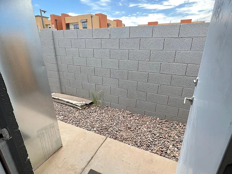 8503 N 59th Ln #7 — Photo 18