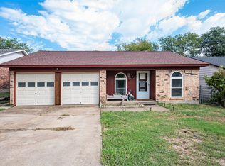 8132 Richard St, White Settlement, TX 76108