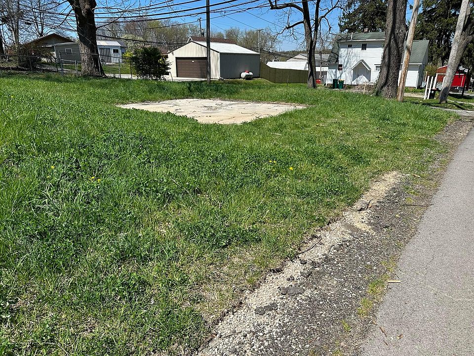 2nd image of 396 Arlington Ave