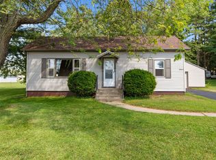 N9018 Krull Rd, Black Creek, WI 54106