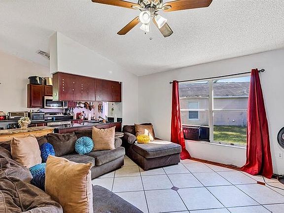 2nd image of 13524 Glasser Ave
