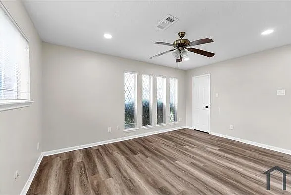 8102 Autumn Willow Dr — Photo 9