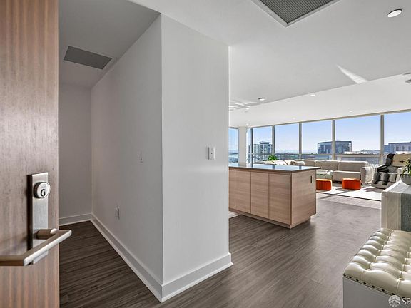 2nd image of 708 Long Bridge St APT 1207