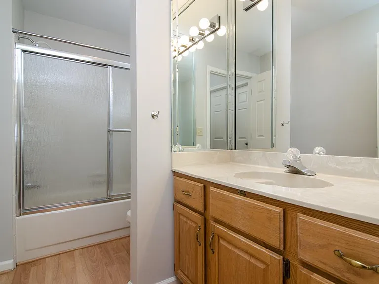 254 Glenstone Cir — Photo 14