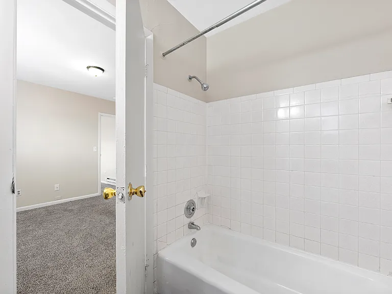 800 Harrisburg Pike #S — Photo 10