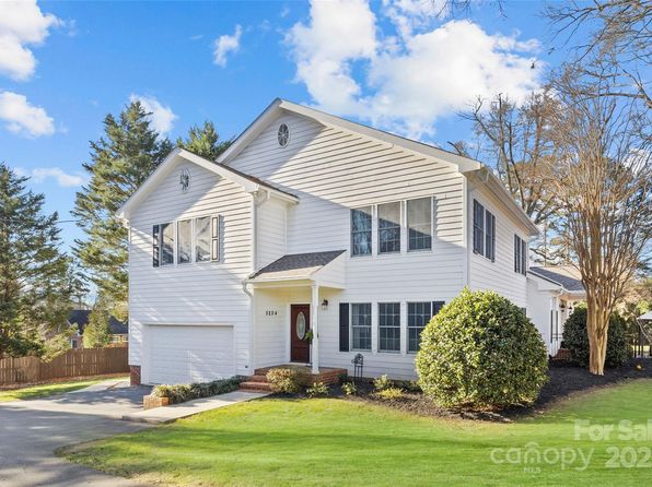 5204 Sardis Rd, Charlotte, NC 28270