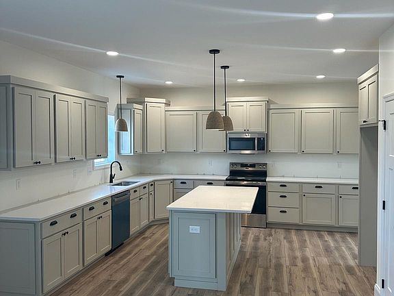 4th image of LOT 21 Greenbriar Ln