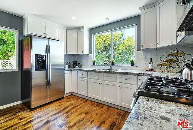 2nd image of 1075 N Rowan Ave