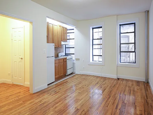 Rented by Compass | media 10