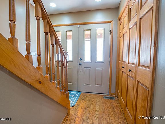 5th image of 8830 Grand River Dr SE
