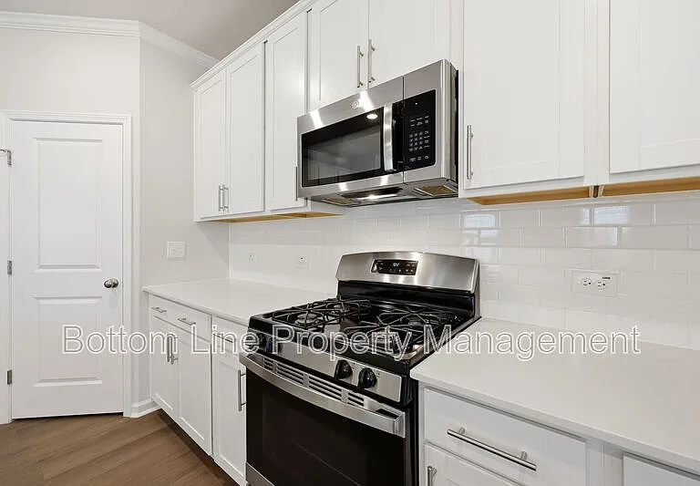 2029 Titanium Rock Rd — Photo 33