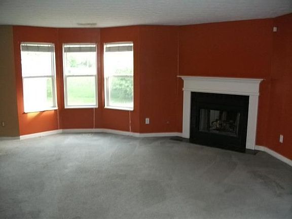 3rd image of 6640 Camarillo Ct