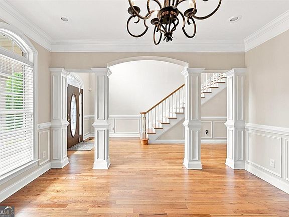 4th image of 128 Myrick Dr